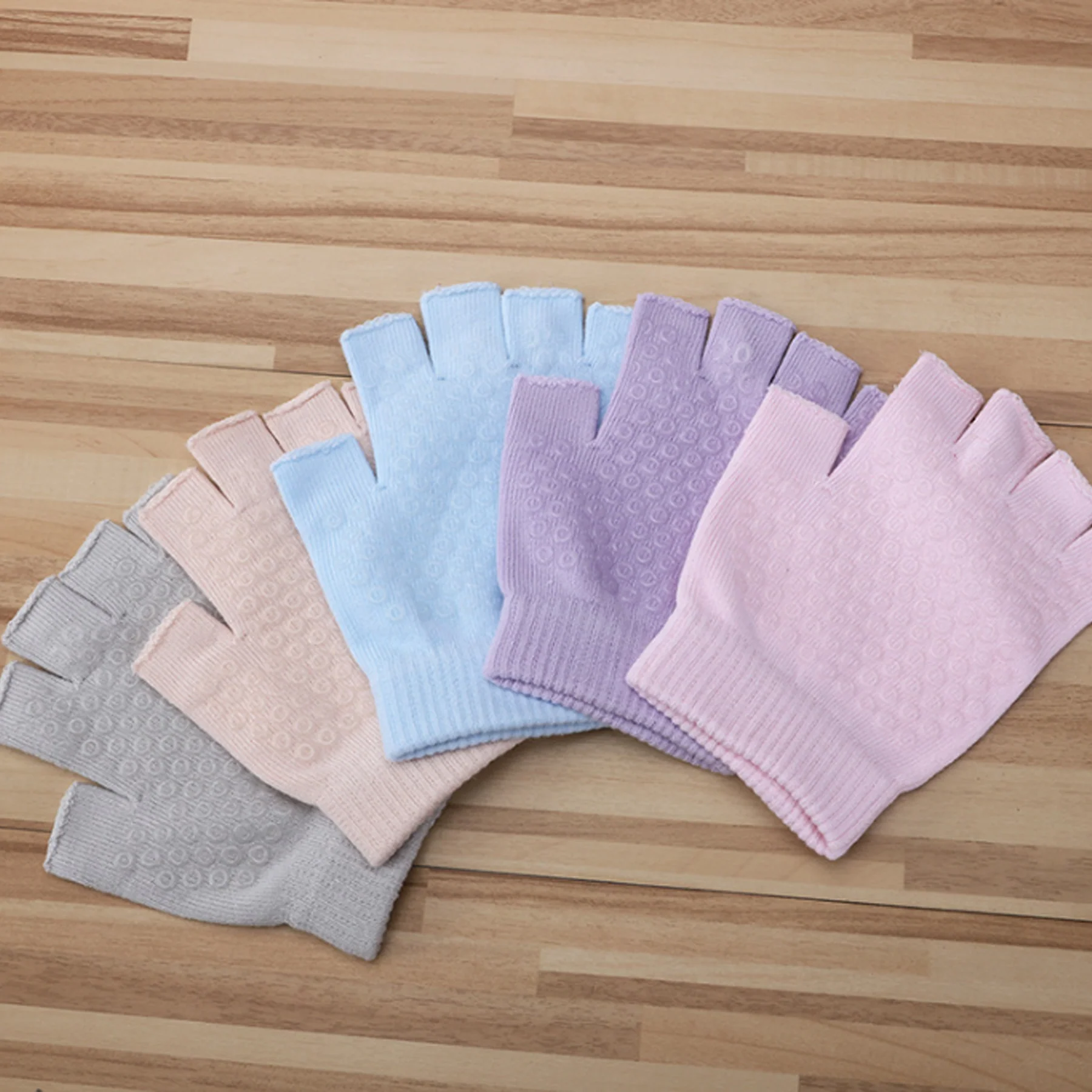Non Slip Fingerless Yoga Gloves